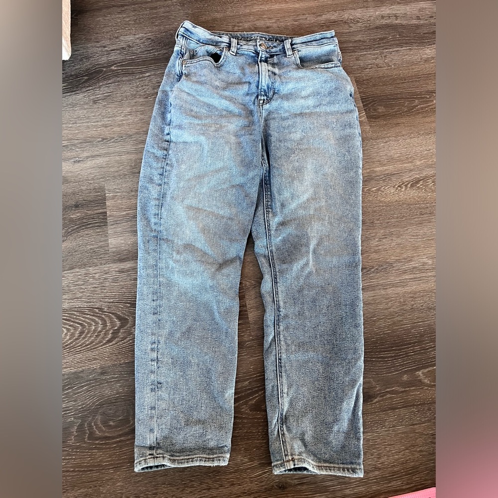 American Eagle Mom Jean